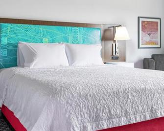 Hampton Inn & Suites by Hilton Durango Downtown Area - Durango - Bedroom