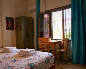 Halikarnas Butik Hotel - Büyükada - Schlafzimmer