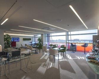 Hotel Puerta America - Ma-đrít - Hành lang