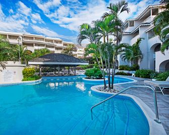 Bougainvillea Barbados - Dover - Piscina