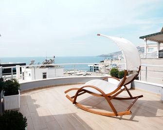 Hotel Blue Sky - Saranda - Balkong