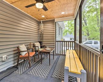 Freshly Renovated Raleigh Home Near Downtown! - Raleigh - Balcon