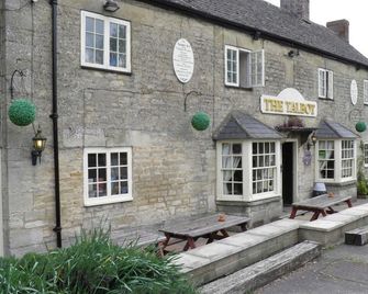The Talbot Inn - Witney - Edificio