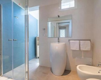 Solaris Guesthouse - Torre Lapillo - Bagno