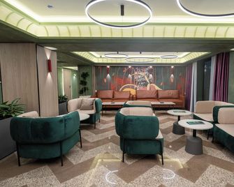 Hotel Kazzhol Almaty - Almatý - Sala de estar