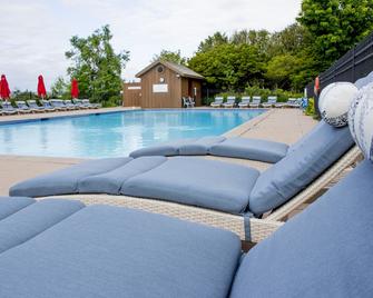 Ste. Anne's Spa - Grafton - Piscina