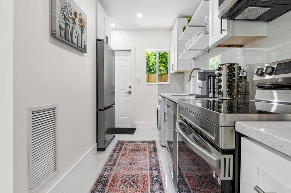 Bnb Hyperion - Spacious 1B Retreat - Ft Lauderdale - פורט לודרדייל - מטבח