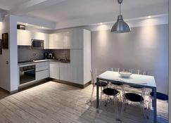 Lovely new big apartment (120 sqm) in the heart of Florence - Firenze - Dapur