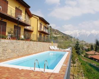 Beautiful Apartment With Terrace And Fantastic Lake View - Tignale - Piscina