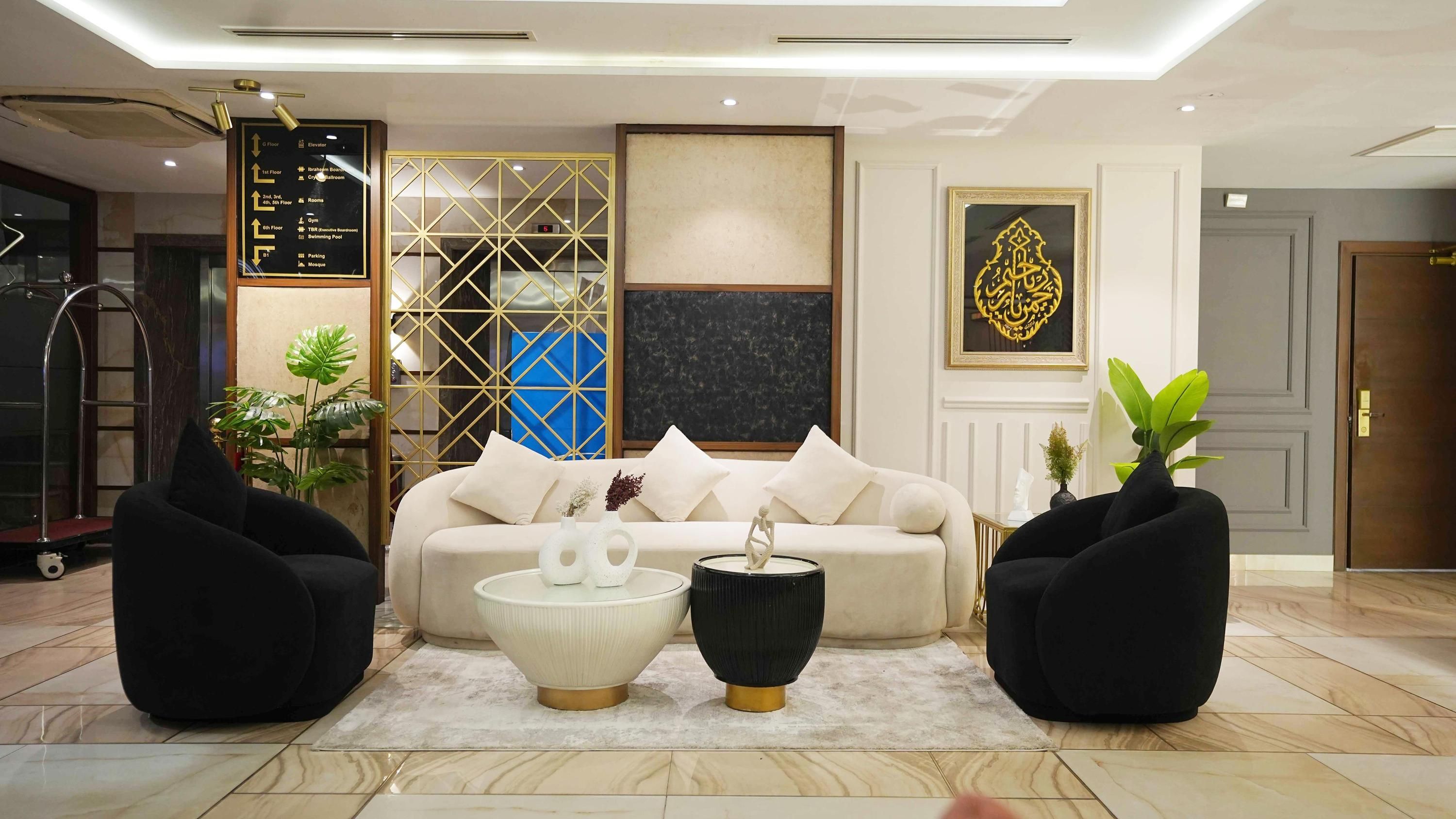 Best Western Plus Grand Hotel Multan - Multān - Lobby