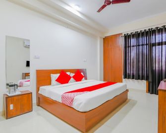 Hotel O Mapples Inn Palace - 哥打 - 臥室