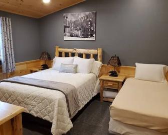 Newly Built Luxury Duplex Log Cabin both sides! - Intervale - Ložnice