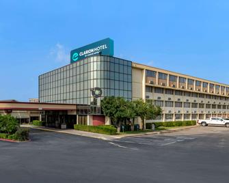 Econo Lodge Broken Arrow - Tulsa - Broken Arrow - Building