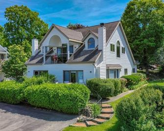 Fish Creek Beach House, Westview: 2 Bed, 2 Bath - Fish Creek - Building