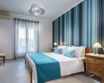Santellini Hotel - Kamari - Bedroom