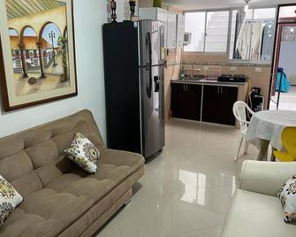 Apartamento amoblado para alquiler temporal zona Norte - Pasto - Living room