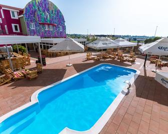 Hostel Zrce - Adults Only - Novalja - Pool