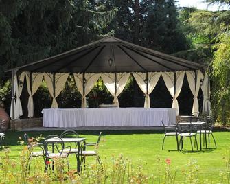 Palazzo Loup Hotel - Loiano - Patio