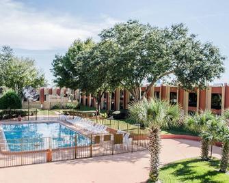 Valuelodge Busch Gardens - Tampa - טמפה - בריכה