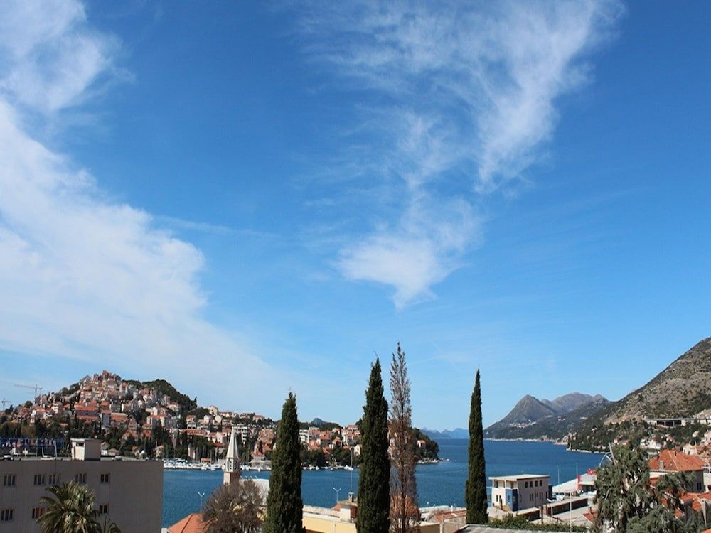 Outdoors view view of Berkeley Hotel