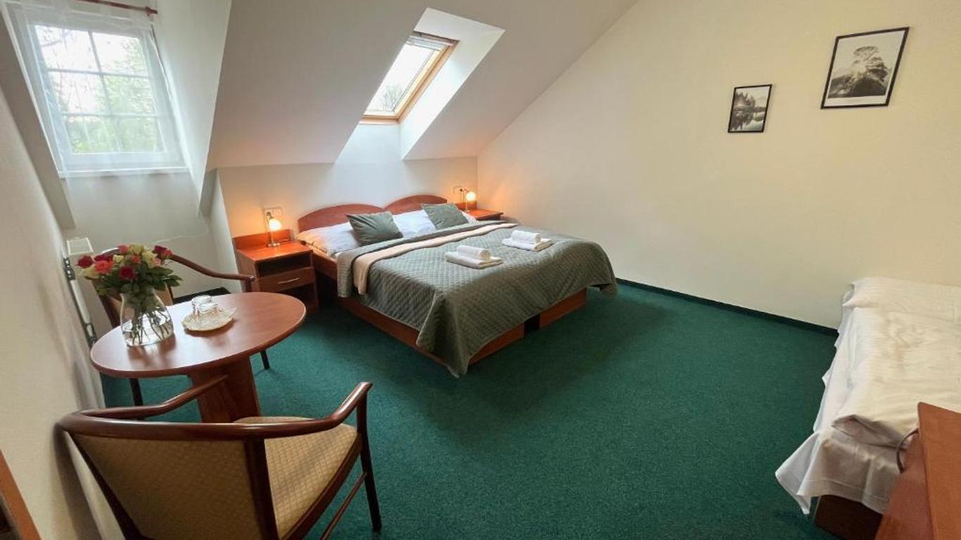 Hotel Karolina