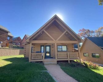 Warrens Cabin - Warrens - Building