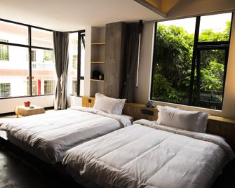 Lanhai Xiaozhu Hostel - Sanya - Bedroom