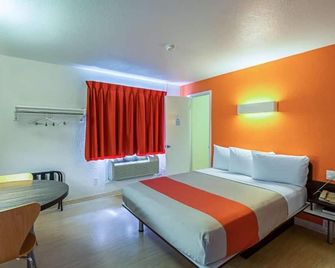 Ocean Inn South Padre Island - סאות' פאדרה איילנד - חדר שינה