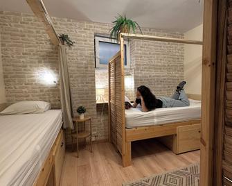 Baloo Hostel - Athen - Schlafzimmer