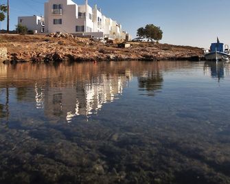 Kalypso Villas - Naousa - Vista del exterior