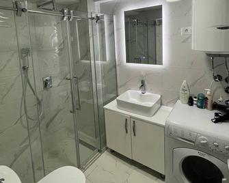 Luxurious Apartment Alex in Ohrid - Ohrid - Bathroom