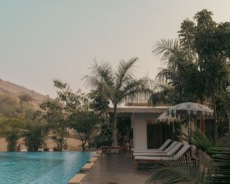 Brij Pola, Jawai - Luxury Jungle Camp with Private Pools - Sheoganj - Piscina