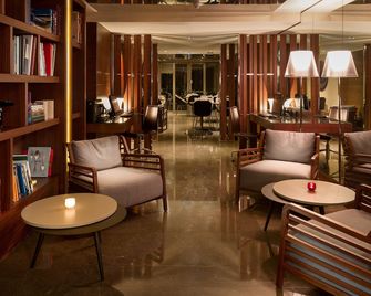 AC Hotels by Marriott Istanbul Macka - Istanbul - Lounge