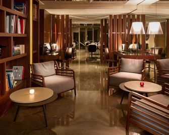 AC Hotels by Marriott Istanbul Macka - איסטנבול - טרקלין