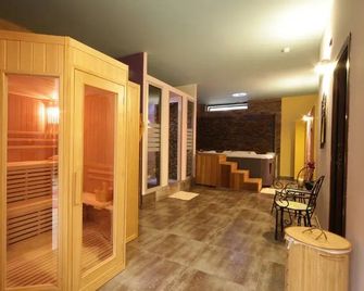 Hotel Adria Residence - Rodi Garganico - Kylpylä