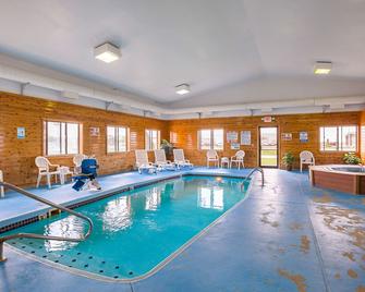 Quality Inn - York - Zwembad