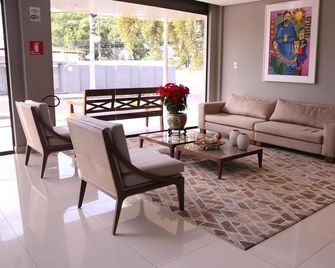 Alfa Hotel Teresina - Teresina - Oturma odası