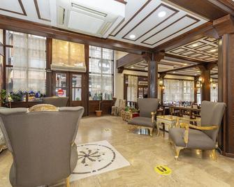 Bursa Grand Fami̇ly Hotel & Spa - Bursa - Lobby