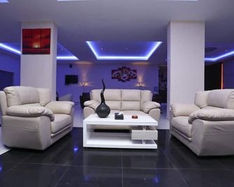 رؤوم إن حفر الباطن - حفر الباطن - ردهة