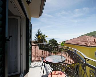 Apartmani Ve-Ro - Opatija - Balkon