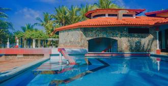 Las Olas Beach Resort - David - Svømmebasseng