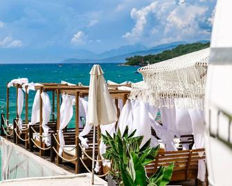 Hotel Castle - Ksamil - Balkon