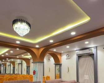 Radha Krishna Palace - Gorakhpur - Lobby