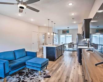 Modern Townhome about 3 Mi to Dtwn Grand Junction - Grand Junction - Cocina