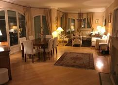 Villa Paradise with pool - in the countryside, 10' from Geneva center - Geneva - Dining room