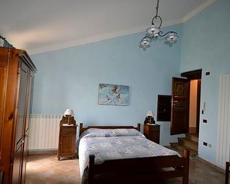 B&b Federico II - Montefalco - Bedroom