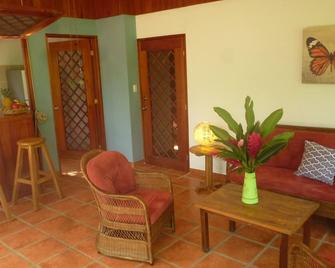 Los Delfines Lodge - Cocles - Pokój dzienny