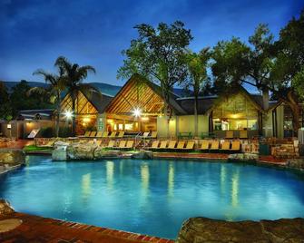 First Group Magalies Park - Hartbeespoort - Pool