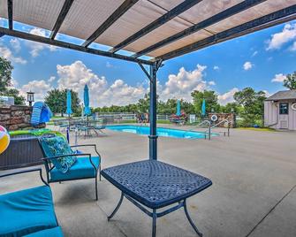 Pool Access Condo with Patio in Afton - Afton - Uima-allas