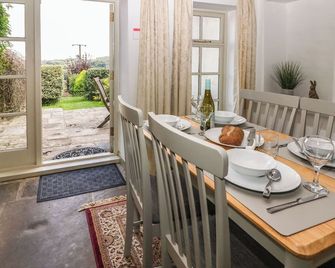 Red Fawn Cottage - Moreton-in-Marsh - Dining room
